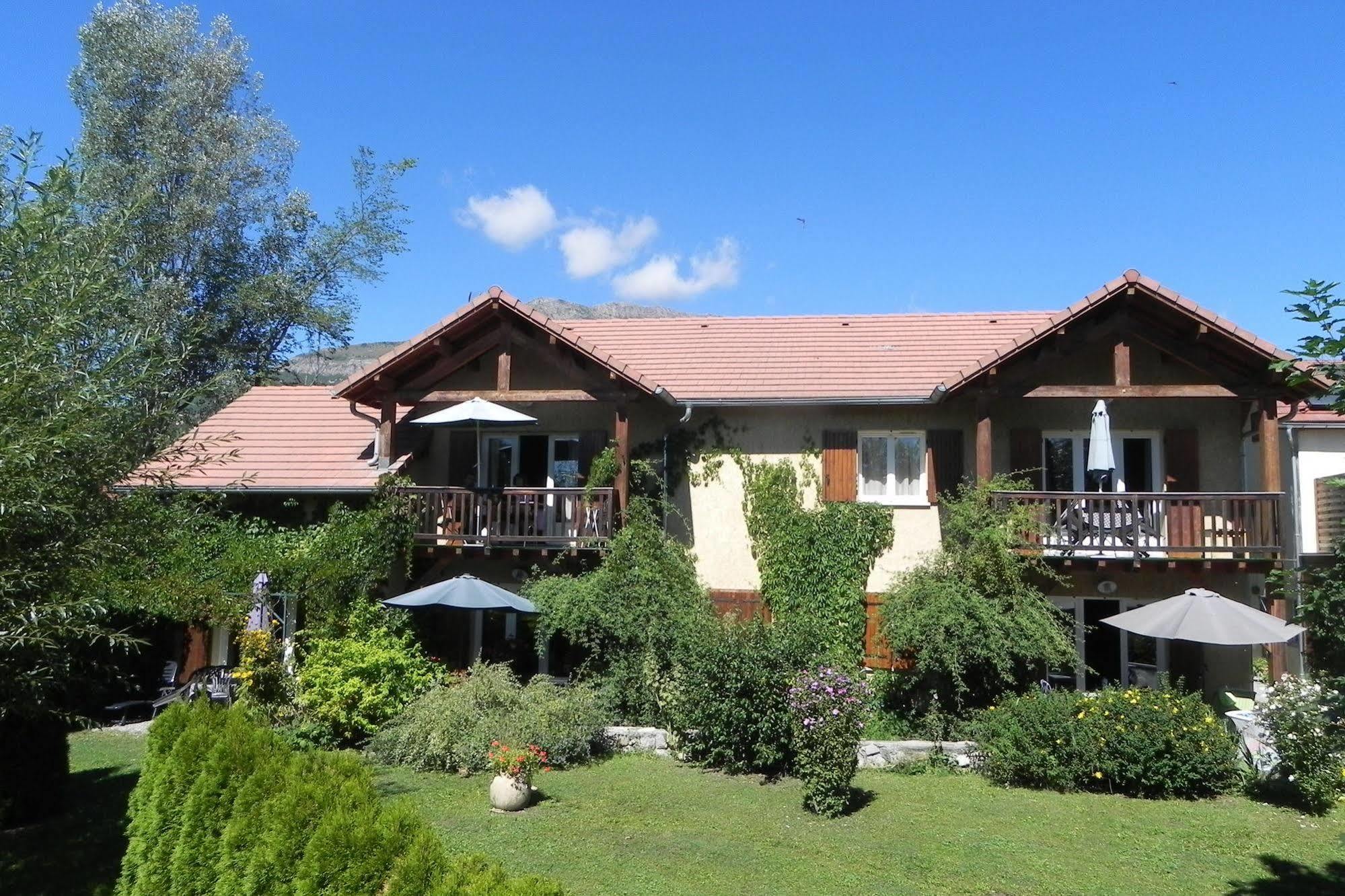 A La Petite Maison Gap Exterior photo